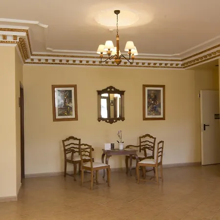 Mayno Hotel